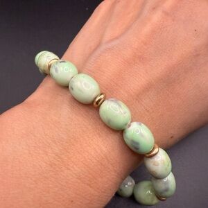 Unique Green and Gold Tone Plastic Beaded Stretch Bracelet